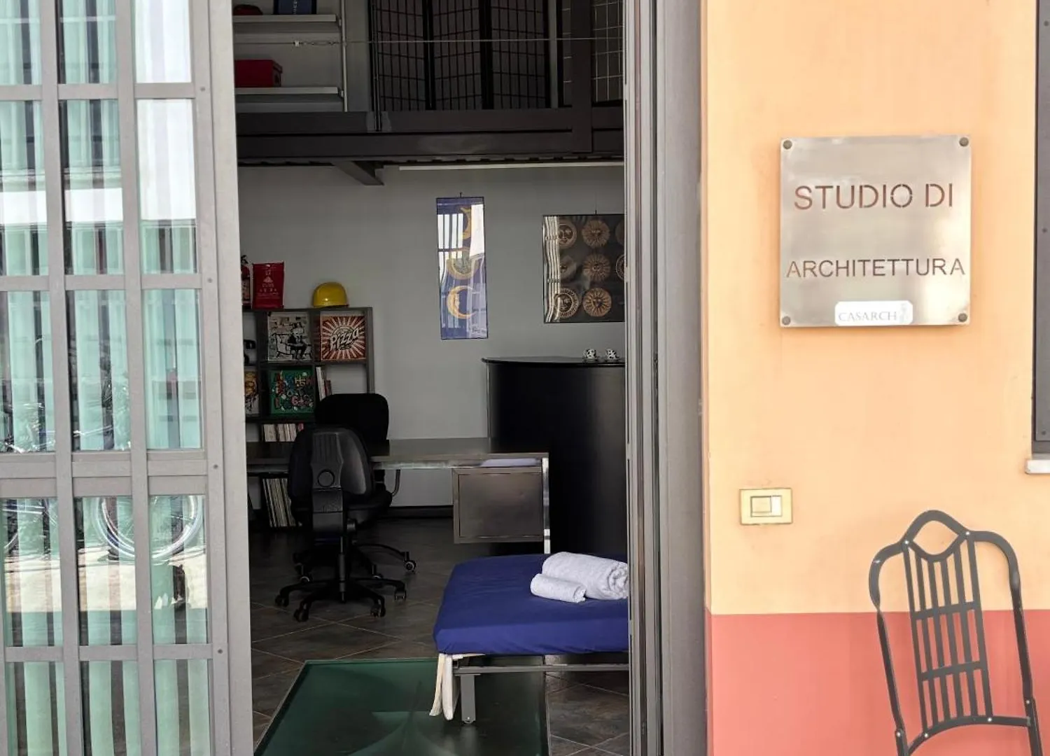 Free Parking - Casarch Apartment Milan 0*,  Italy